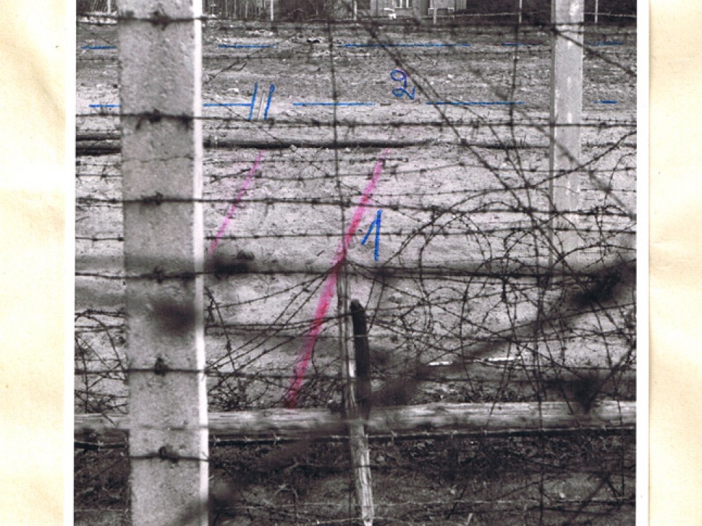 Horst Frank, shot dead at the Berlin Wall: West Berlin police crime site photo of the border fortifications with markings of escape attempt between Pankow and Reinickendorf marked [April 29, 1962]