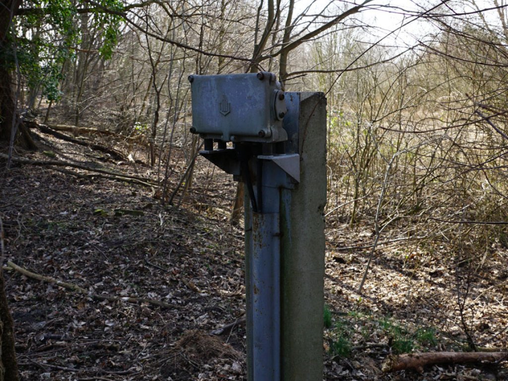 Sprech- oder Nachrichtenverbindungsstelle der DDR-Grenztruppen in Teltow-Seehof; Aufnahme 2015