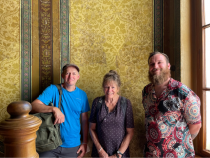 Patrick Weever, Mokika Scheffe and Felix Lodermeier in the stairwell of Scheffe’s former apartment building at Friedrichstraße 206.