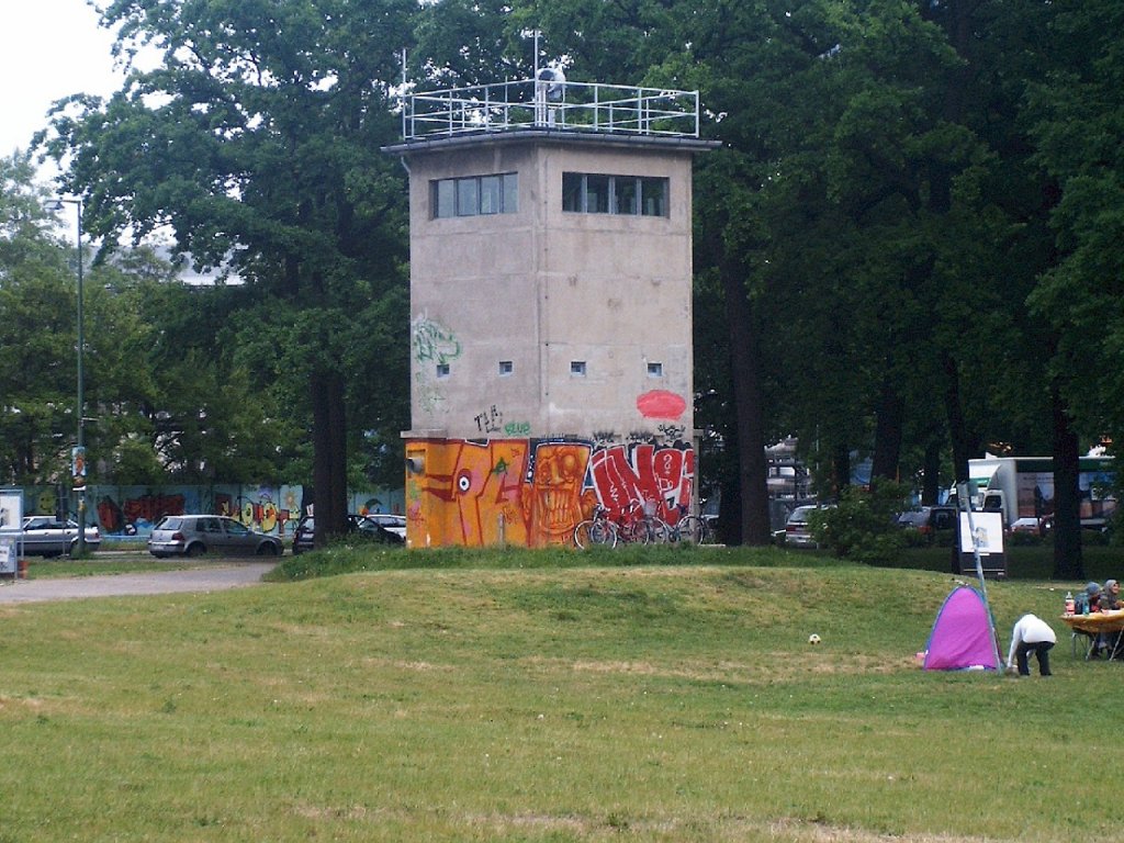 Die ehemalige Führungsstelle der Grenztruppen steht bis heute im Schlesischen Busch in Berlin-Alt-Treptow