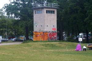 Die ehemalige Führungsstelle der Grenztruppen steht bis heute im Schlesischen Busch in Berlin-Alt-Treptow