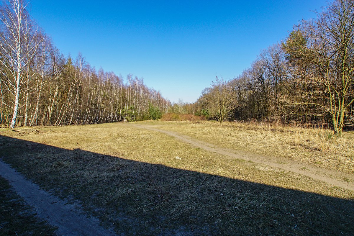 Dreilinden, nahe der Grenzübergangstelle Drewitz/Dreilinden Zwischen Berlin-Zehlendorf und Kleinmachnow, in der Nähe des Autobahn-Grenzübergangs Dreilinden/Drewitz (heute: Europarc)