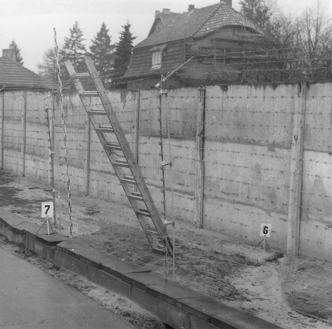 Jirkowsky, Chronik der Mauer