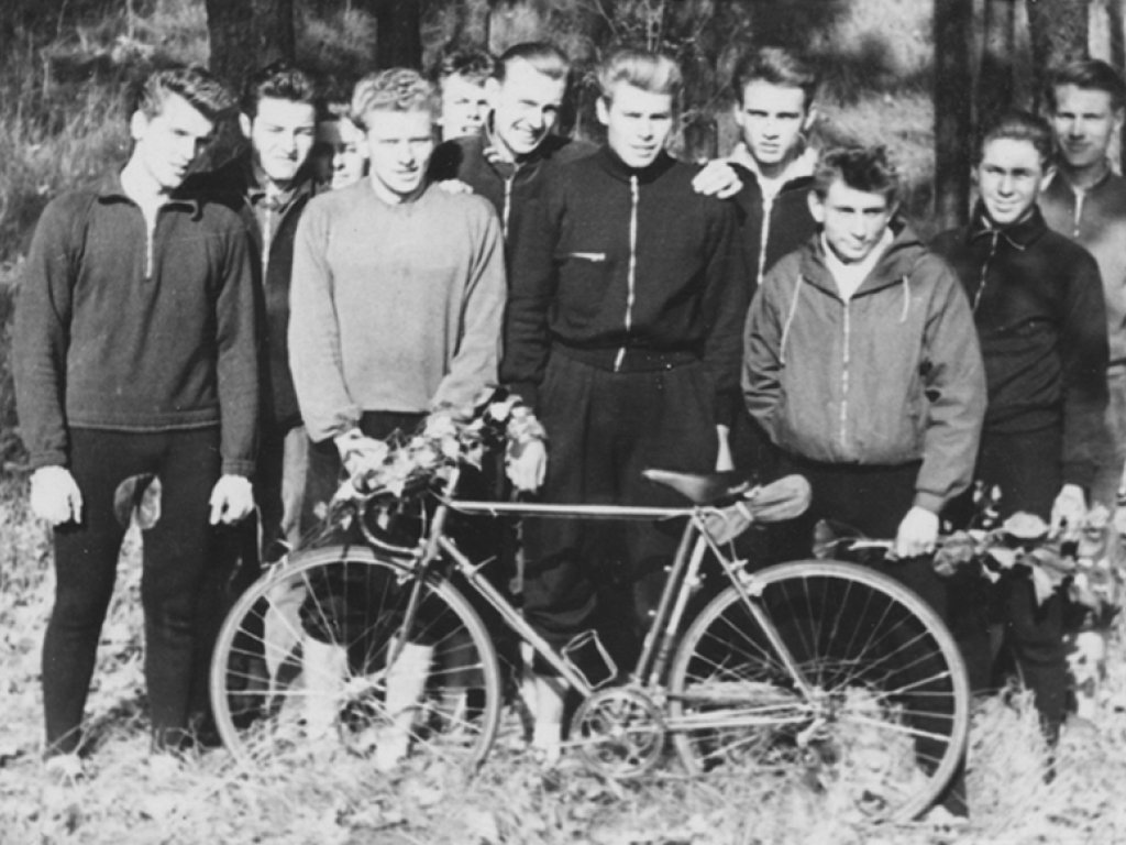 Lothar Lehmann, ertrunken im Berliner Grenzgewässer (Zweiter v.l.): mit der Radsportgruppe der BSG Lok Elstal, April 1959