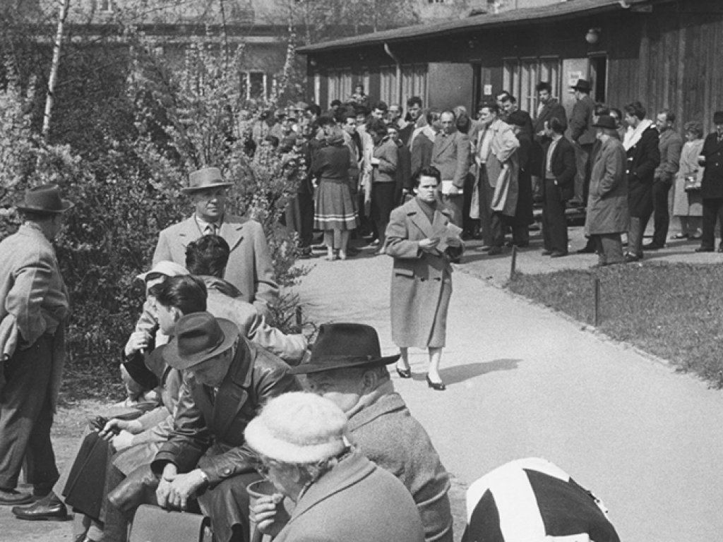 DDR-Flüchtlinge im West-Berliner Notaufnahmelager Marienfelde; Aufnahme April 1960