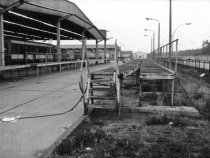 Eine Seilsperre durchbrochen, am zweiten Stahlseil jedoch gescheitert: Fluchtversuch eines 33-Jährigen mit einem PKW Marke „Trabant“ am Grenzübergang Drewitz nach Berlin-Zehlendorf, 8. August 1989