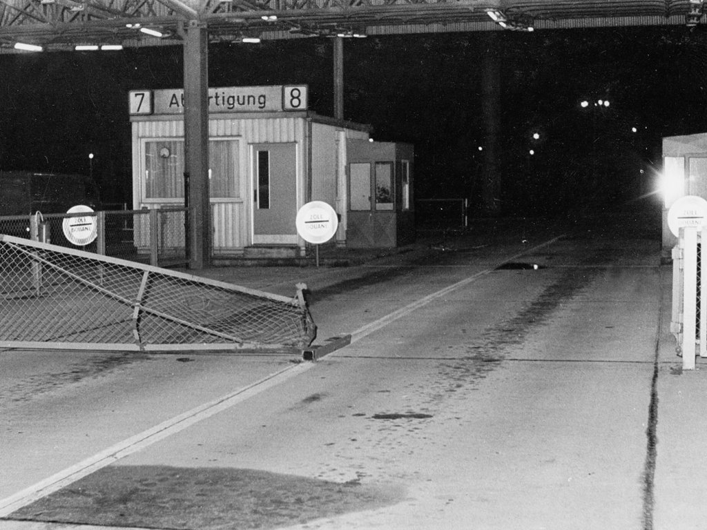 Durchbruch über Spur 8 und 9: Gescheiterte Flucht mit einem Tanklastwagen am Grenzübergang Marienborn, 21. November 1983