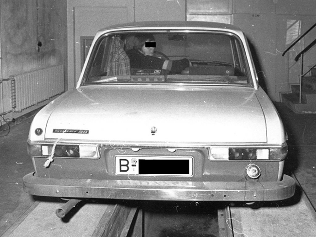 Das Fluchtauto – Hartmut Richter: 33 Menschen zur Flucht verholfen, dann inhaftiert; Aufnahme 4. März 1975