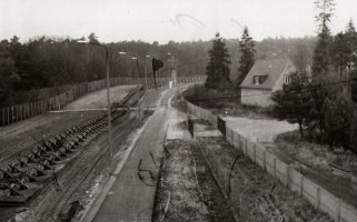 Am Teerofendamm in der Kolonie Dreilinden. Blick Richtung Norden, Aufnahme 1980er Jahre
