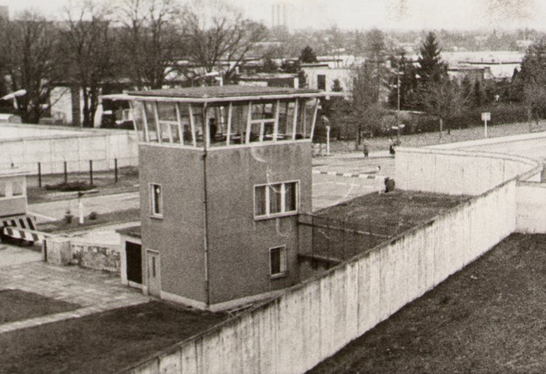 Grenzübergang Staaken/Heerstraße, Blick nach Osten Richtung Berlin, Aufnahme 1980er Jahre