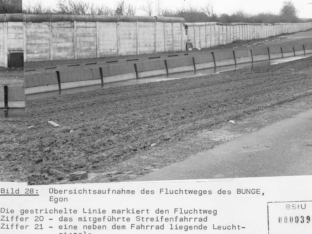 Ulrich Steinhauer, erschossen an der Berliner Mauer: MfS-Aufnahme vom Fluchtweg, den Egon B. nach der Erschießung von Ulrich Steinhauer nahm