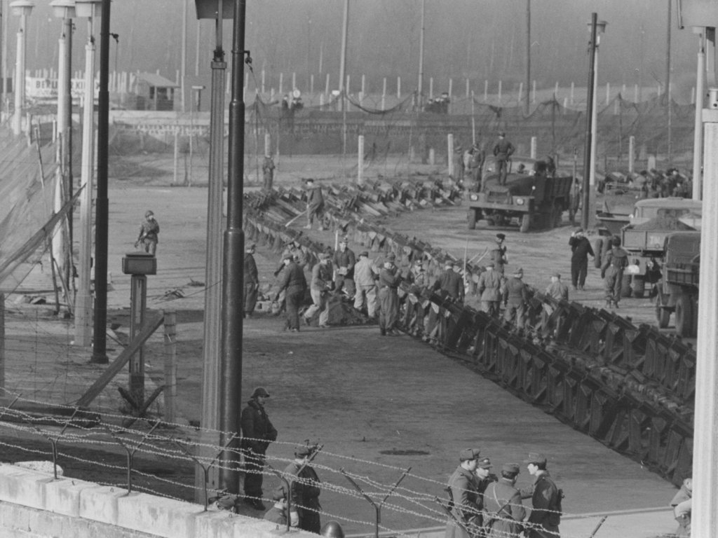 Reinforcement of the border barriers at Potsdam Square: anti-tank obstacles, 20 November 1961