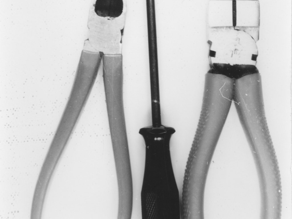 Walter Kittel, shot dead at the Berlin Wall: Tools he took with him to get through the border fortifications [MfS photo; October 1965]