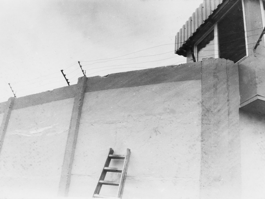 Alarmsignalzaun defekt, Wachturm nicht besetzt: Gelungene Flucht über den Grenzübergang Bornholmer Straße, 2. September 1986