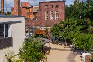 Sperranlagen in Treptow am Flutgraben und an der Spree (fr&uuml;her Betriebshof der Ost-Berliner Verkehrsbetriebe, heute Arena Badeschiff)