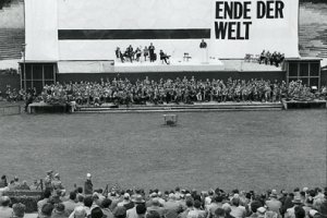 Stunde der Männer in der Waldbühne beim 10. Evangelischen Kirchentag Berlin 1961 vom 19. - 23. Juli 1961