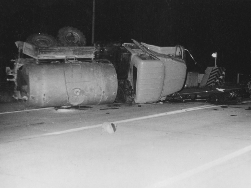 Gescheiterte Flucht eines 28-Jährigen mit einem Lastwagen Marke „Moskau SIL 131“ am Grenzübergang Stolpe nach Berlin-Reinickendorf, 15. August 1989
