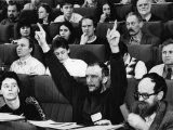 Kongreß des Neuen Forum in der Akademie der Künste in Berlin, v.l.n.r.: Ingrid Köppe, Reinhard Schult und Sebastian Pflugbeil, 27./28. Januar 1990