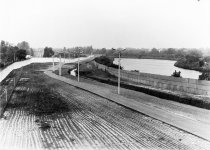 Grenzsoldat rutscht aus und verliert das Magazin seiner Maschinenpistole: Gelungene Flucht von drei Jugendlichen über den Teltowkanal nach Berlin-Zehlendorf, 24. September 1986