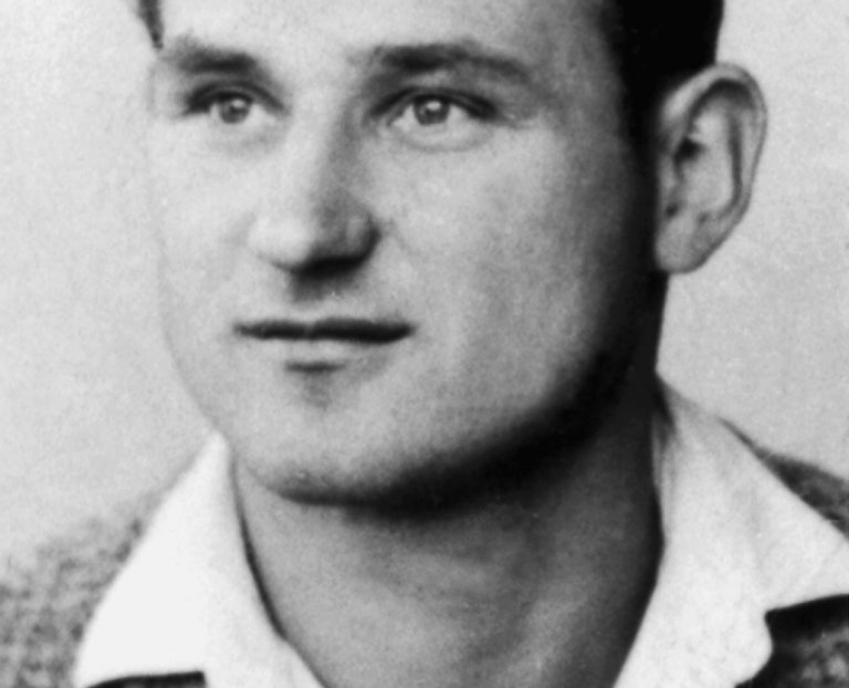 Heinz Cyrus: geboren am 5. Juni 1936, schwer verletzt am 10. November 1965 bei einem Fluchtversuch an der Berliner Mauer und an den Folgen am 11. November 1965 gestorben (Aufnahmedatum unbekannt)