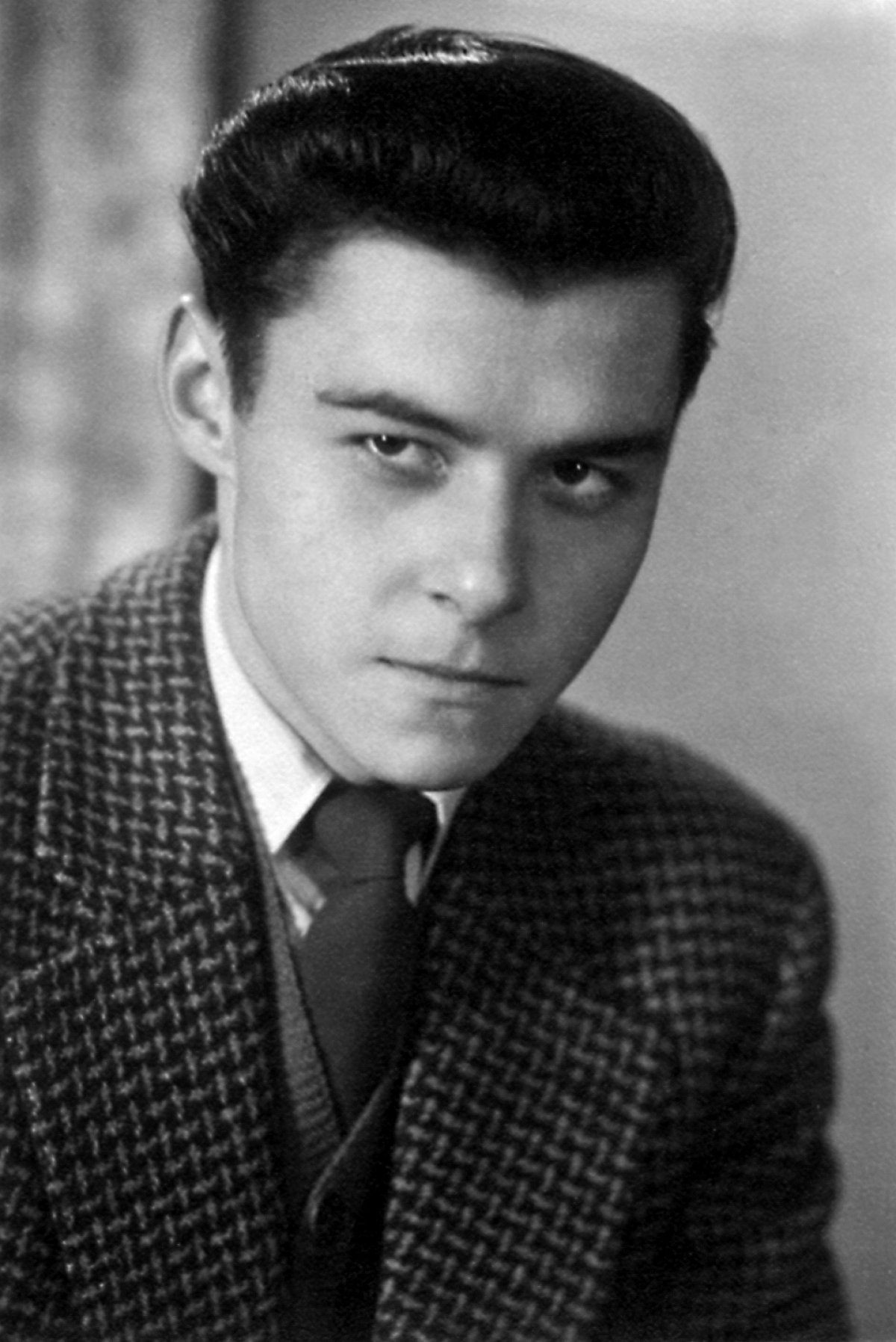 Udo Düllick: geboren am 3. August 1936, unter Beschuss am 5. Oktober 1961 bei einem Fluchtversuch im Berliner Grenzgewässer ertrunken (Aufnahme 1957) Udo Düllick: geboren am 3. August 1936, unter Beschuss am 5. Oktober 1961 bei einem Fluchtversuch im Berliner Grenzgewässer ertrunken (Aufnahme 1957)