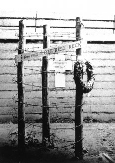 Otfried Reck, shot dead at the Berlin Wall: Memorial on Bernauer Strasse in Berlin-Wedding (date of photo not known)