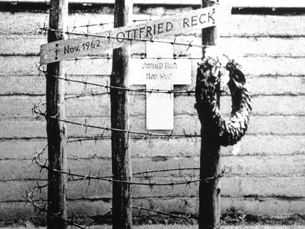 Otfried Reck, shot dead at the Berlin Wall: Memorial on Bernauer Strasse in Berlin-Wedding (date of photo not known)