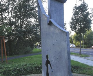 Jörg Hartmann, shot dead at the Berlin Wall: Memorial erected in November 1999 for Jörg Hartmann and Lothar Schleusener on Kiefholzstrasse (photo: 2007)