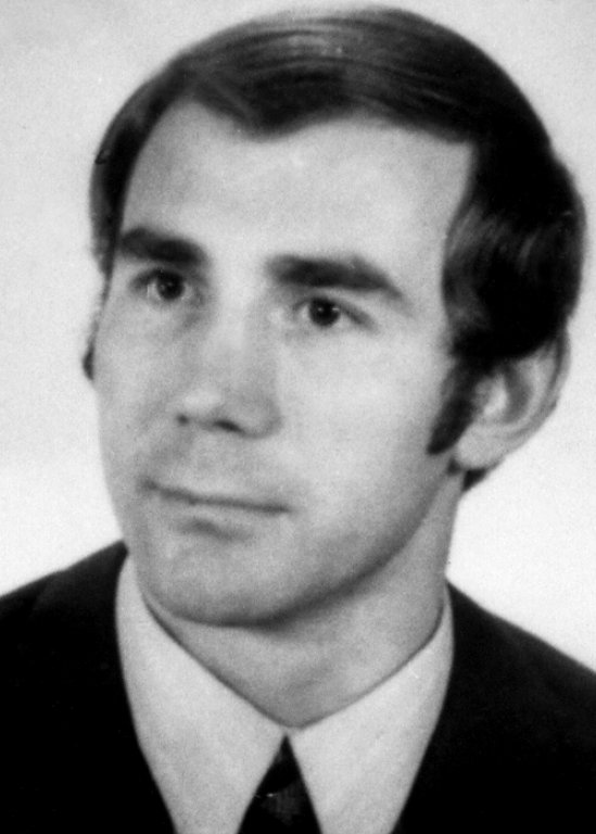 Manfred Gertzki: born on May 17, 1942, shot and drowned in the Berlin border waters on April 27, 1973 while trying to escape (date of photo not known)