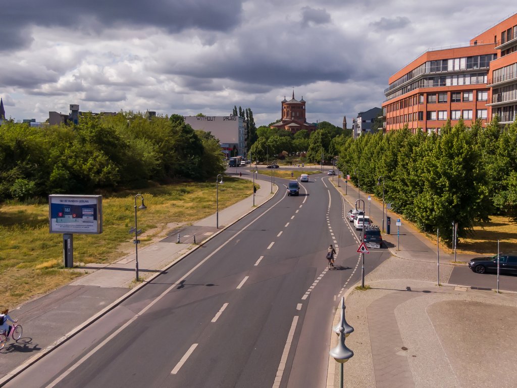 Schillingbrücke, Richtung St. Thomaskirche in Kreuzberg