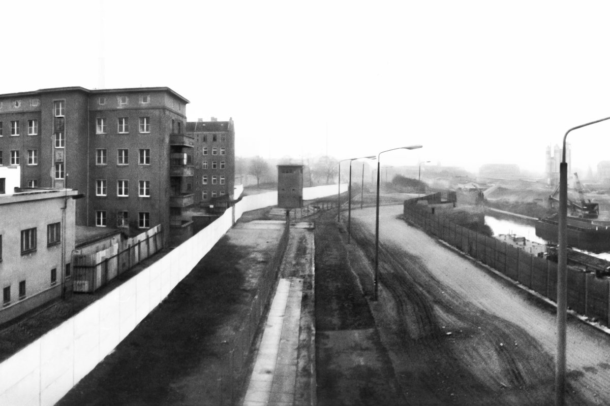 F&uuml;hrungsstelle der DDR-Grenztruppen am Kieler Eck/Spandauer Schiffahrtskanal, Aufnahme 1980er Jahre