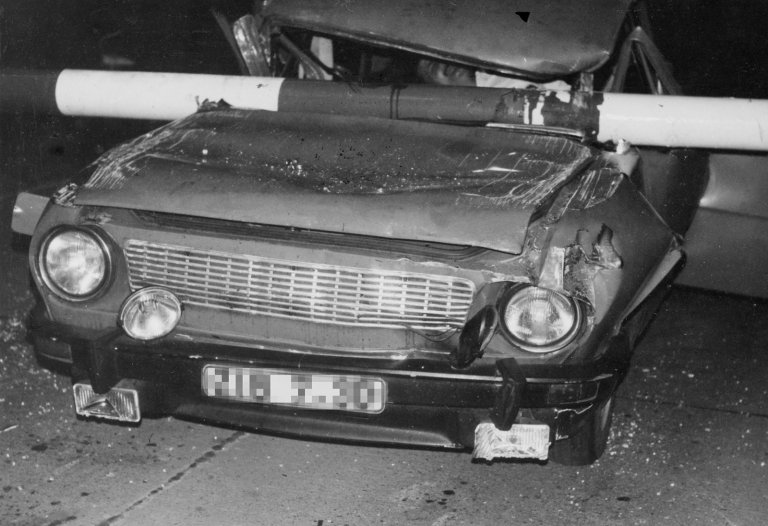 Gescheiterte Flucht eines 27-jährigen Elektrikers mit einem PKW Marke „Skoda“ am Grenzübergang Mahlow zu Berlin-Lichtenrade, 29. Juni 1989