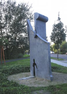 Lothar Schleusener, erschossen an der Berliner Mauer: Im November 1999 errichtetes Denkmal für Lothar Schleusener und Jörg Hartmann in der Kiefholzstraße (Aufnahme 2007)