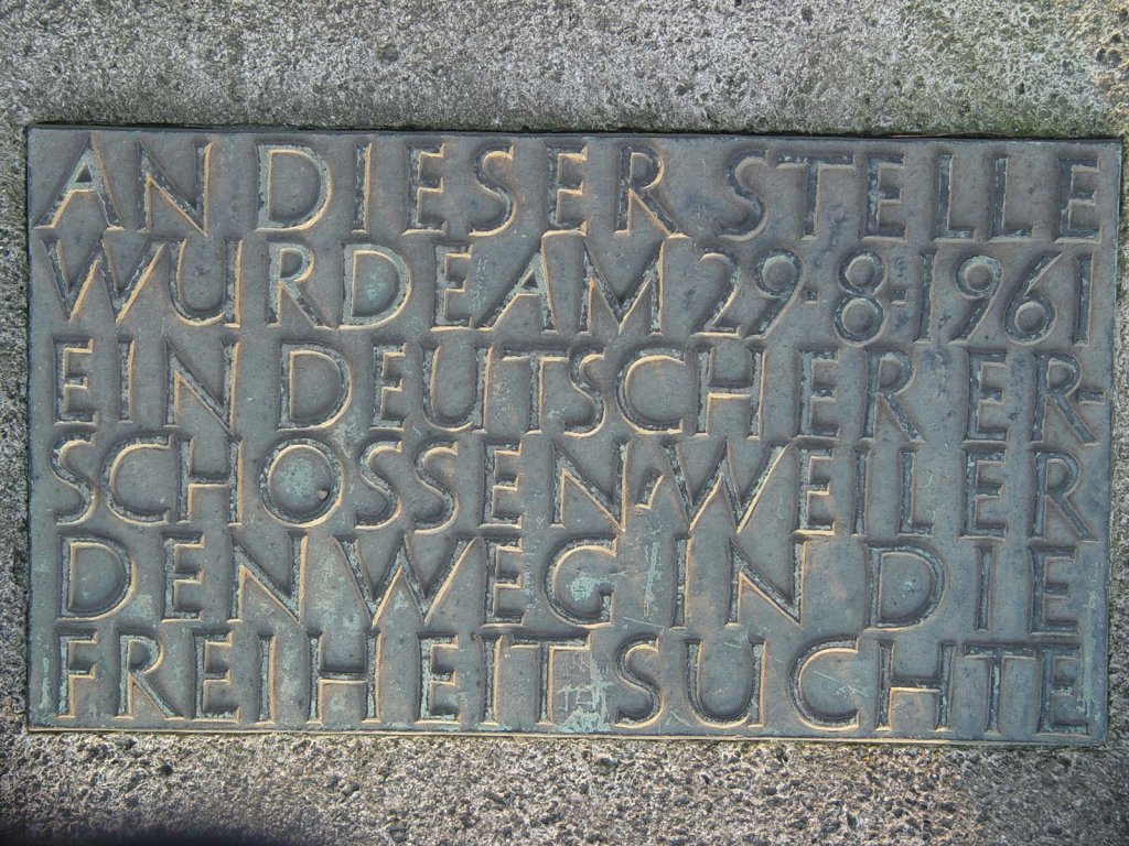 "In this place, on 29-8-1961, a German was shot dead because he sought the way to freedom" - Inscription on the monument to Roland Hoff in the Berlin district of Lichterfelde. Photograph taken in 2004