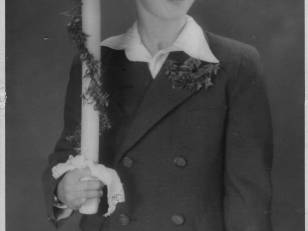 Günter Litfin, shot dead in the Berlin border waters: First communion (photo: ca. 1947)