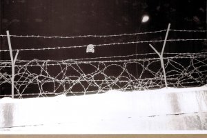 Paul Schultz, shot dead at the Berlin Wall: West Berlin police crime site photo with footprints at escape site between Berlin-Mitte and Berlin-Kreuzberg [December 25, 1963]