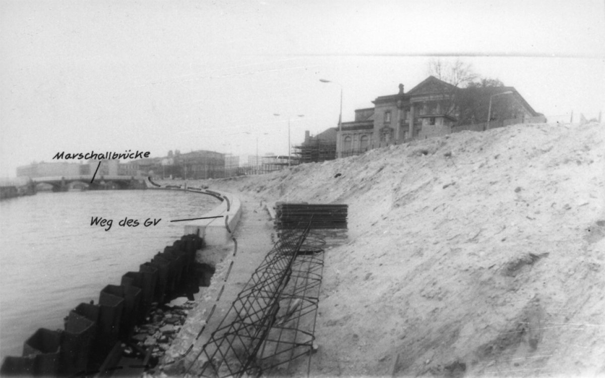 Manfred Gertzki, shot and drowned in the Berlin border waters: Escape route along the Spree riverbank [MfS photo: April 27, 1973]