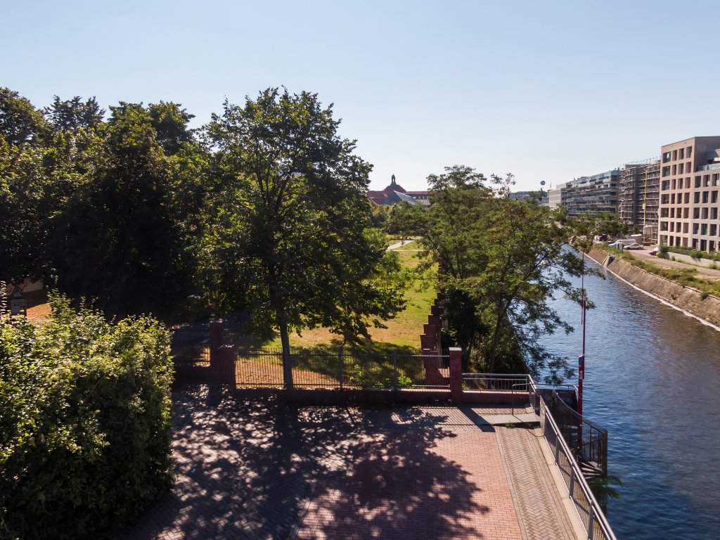 Invalidenfriedhof/Spandauer Schiffahrtskanal