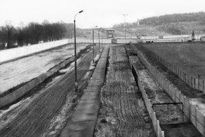 Grenzübergang Staaken/Heerstraße, Blickrichtung Süden, Aufnahme 1980er Jahre