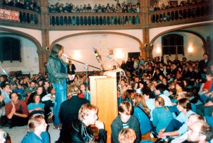 Diskussion und Mahnwache in der Ost-Berliner Gethsemane Kirche, 9. Oktober 1989