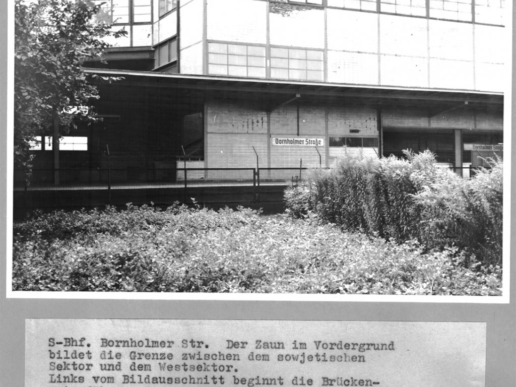 Hans-Dieter Wesa, erschossen an der Berliner Mauer: Tatortfoto der West-Berliner Polizei von der Sektorengrenze am S-Bahnhof Bornholmer Straße, 23. August 1962