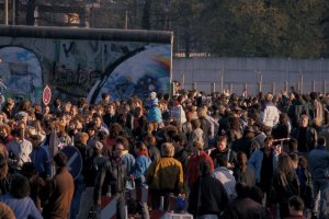 Berlin-Treptow: Opening of the border crossing, 10 November 1989