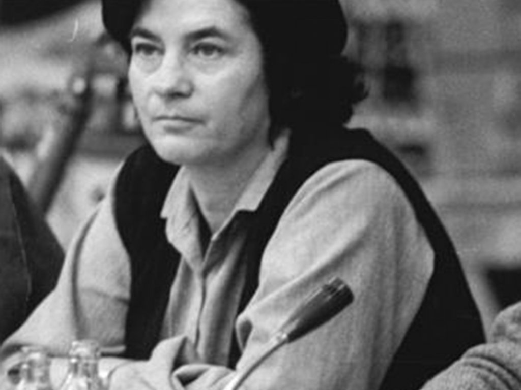 Christa Wolf erhält 1980 als erste in der DDR lebende Autorin den Georg-Büchner-Preis; Aufnahme 29. Dezember 1981