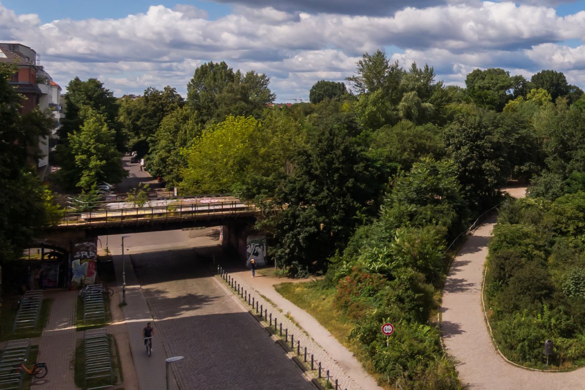 Beschaubrücke für DDR-Grenzposten an der Lohmühlenstraße