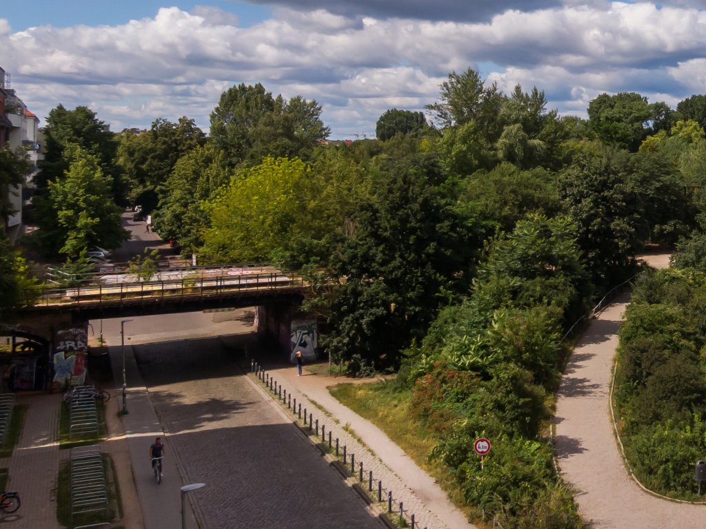 Beschaubrücke für DDR-Grenzposten an der Lohmühlenstraße