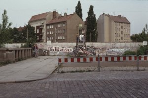 Die Westseite der Lohmühlenbrücke